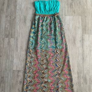 ☀️NEVER WORN☀️Cute & colorful strapless summer dress!!